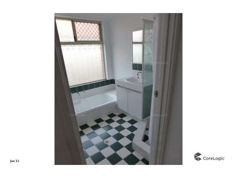 6 Graduate Place, Marangaroo WA 6064