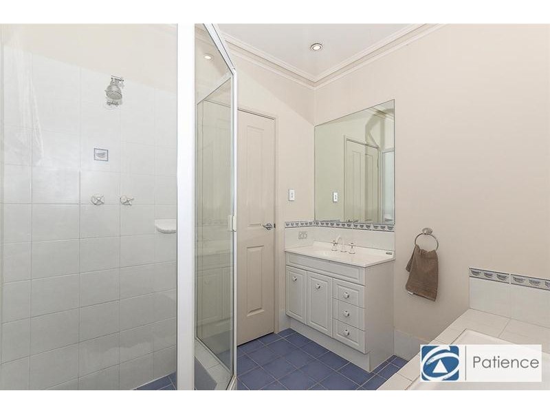 40 St Pauls Crescent, Joondalup WA 6027