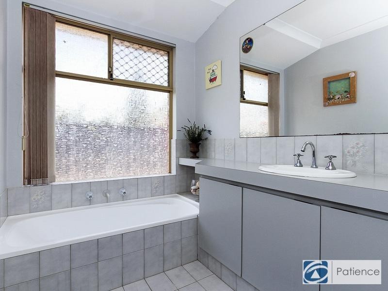 2 Coldlake Court, Joondalup WA 6027