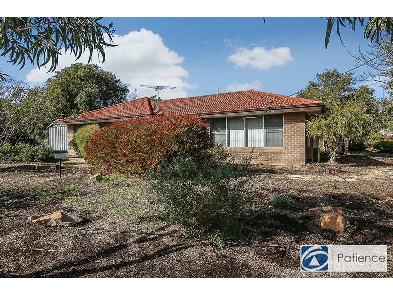 2 Abney Street, Beldon WA 6027