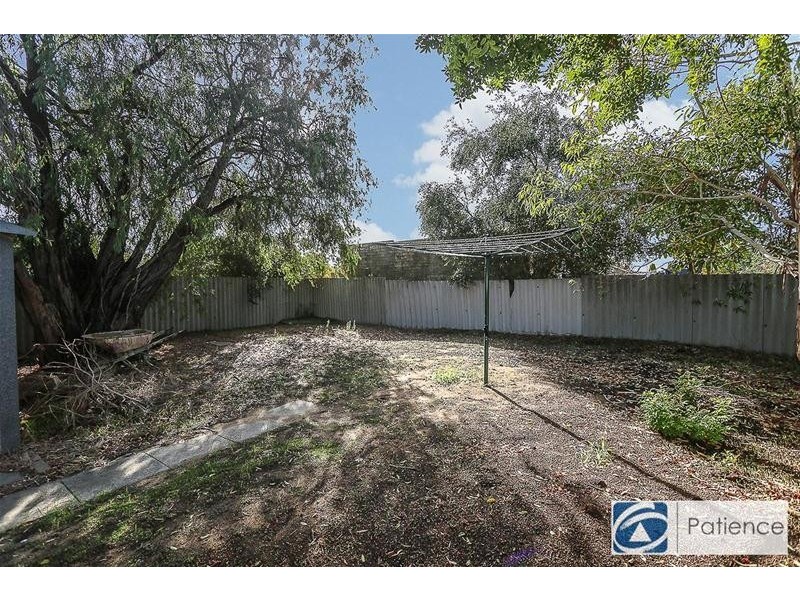 2 Abney Street, Beldon WA 6027