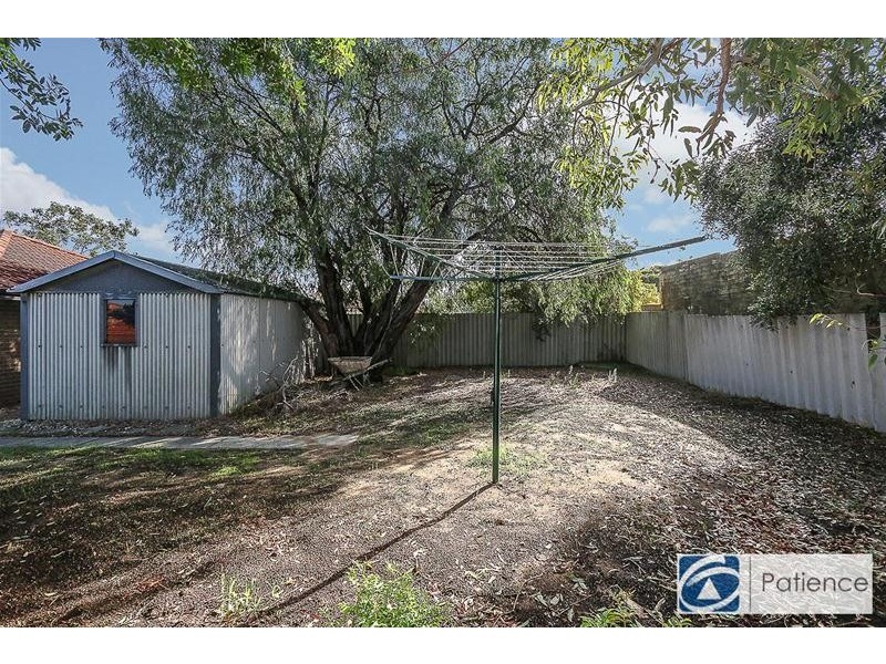 2 Abney Street, Beldon WA 6027