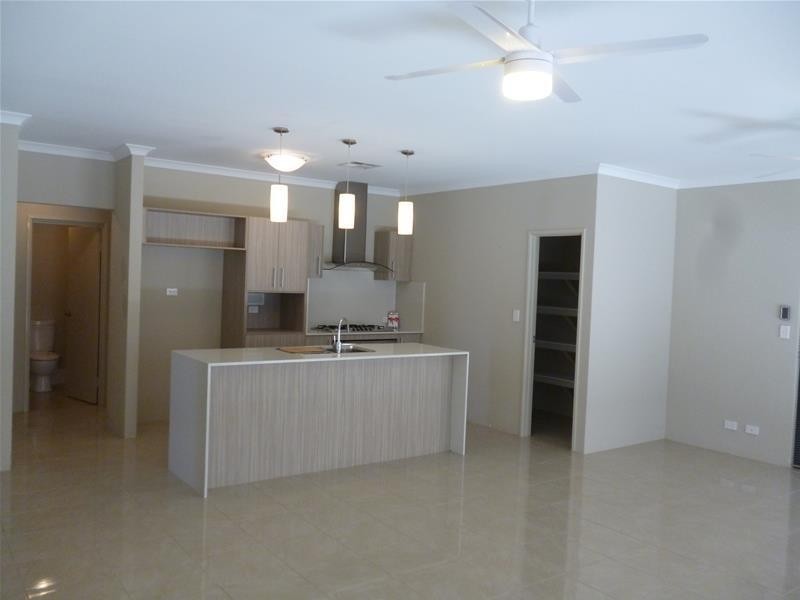 27 Monroe Cross, Aveley WA 6069