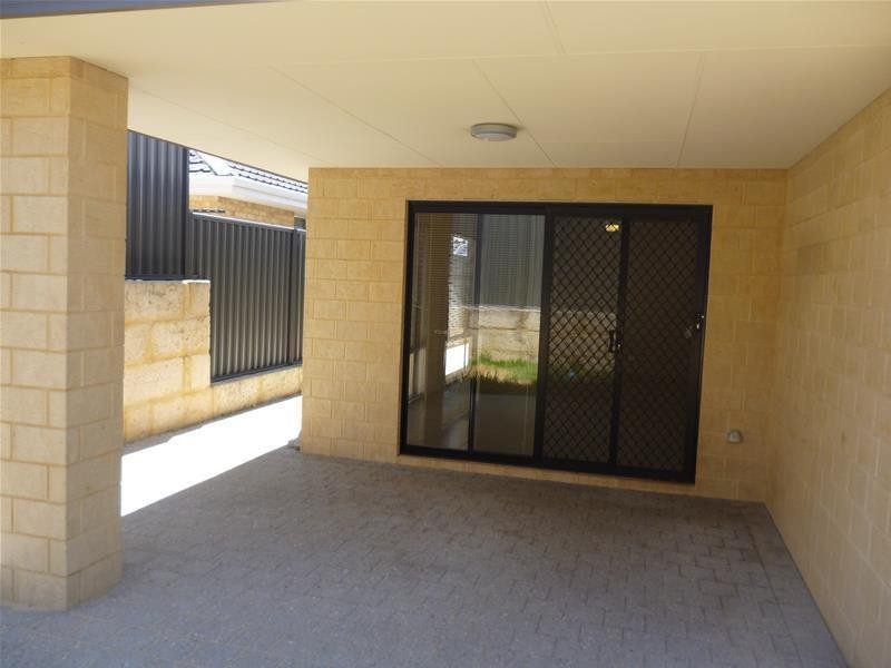 27 Monroe Cross, Aveley WA 6069