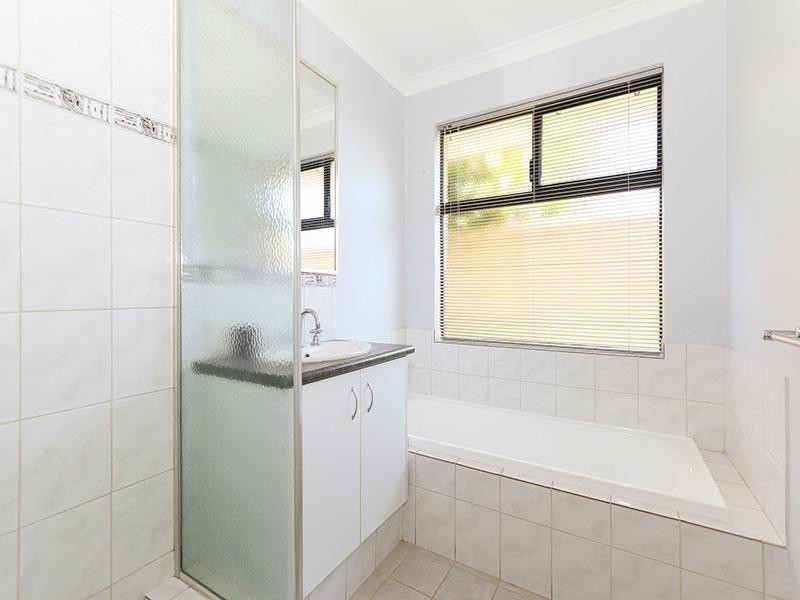 4 Erina Way, Ridgewood WA 6030