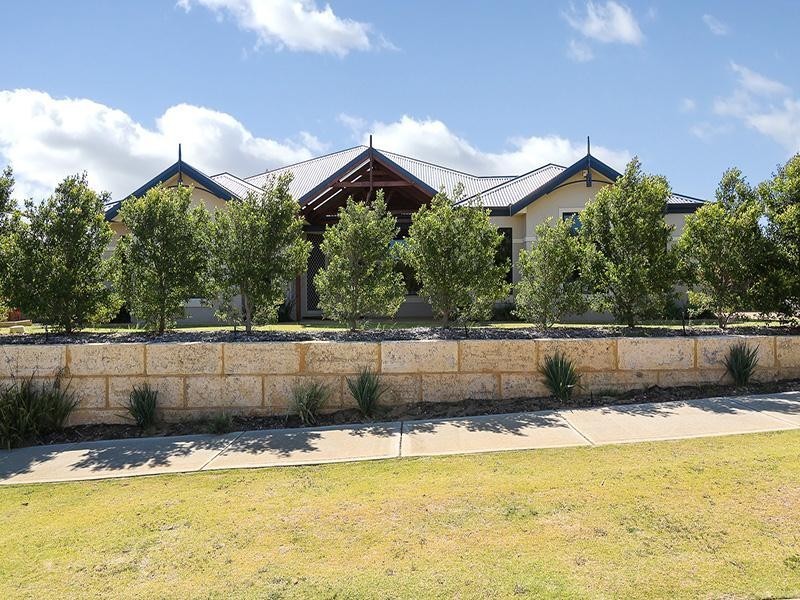 4 Erina Way, Ridgewood WA 6030