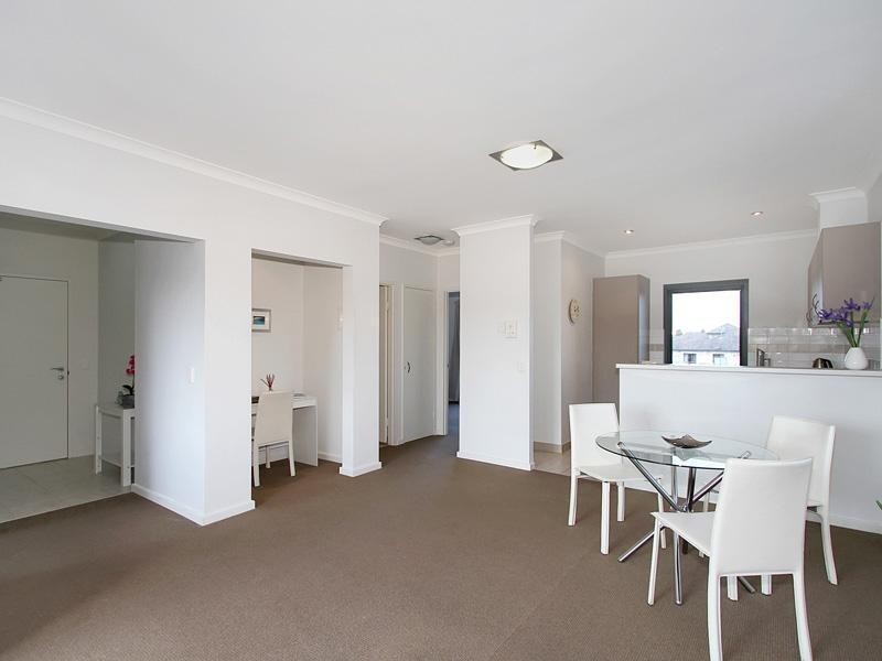 33/1 Sunlander Drive, Currambine WA 6028