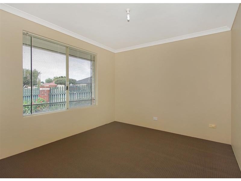 133 Roberts Road, Rivervale WA 6103