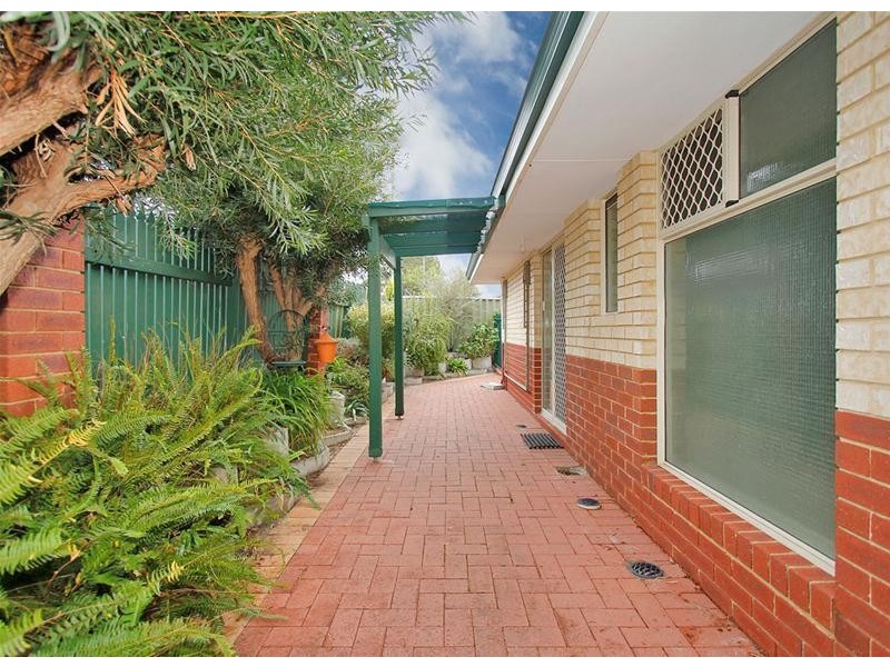 133 Roberts Road, Rivervale WA 6103