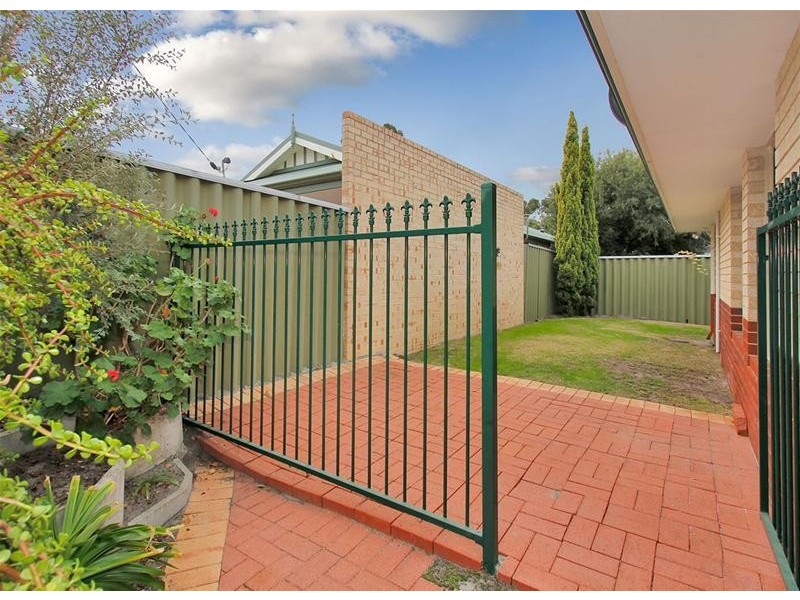 133 Roberts Road, Rivervale WA 6103