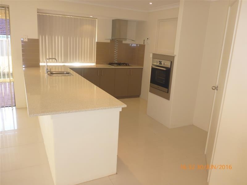 139 Kinross Drive, Kinross WA 6028