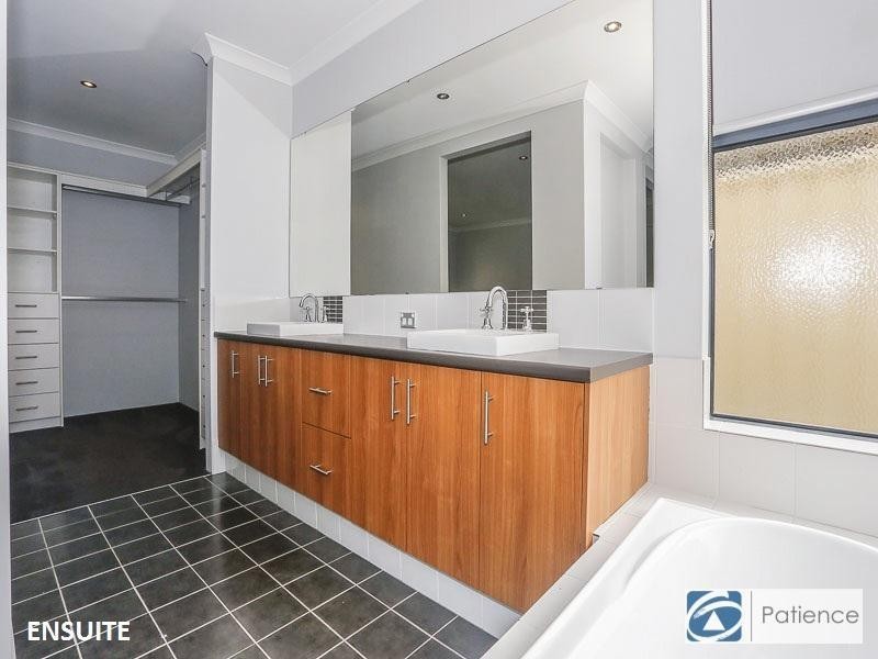 41 Carbine Loop, Banksia Grove WA 6031