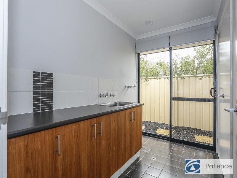 41 Carbine Loop, Banksia Grove WA 6031