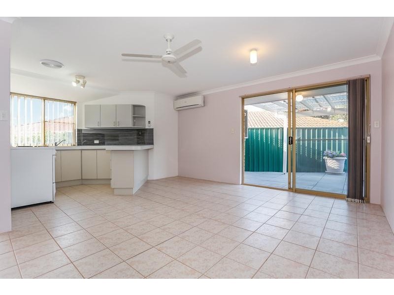 11A Roanoke Grove, Connolly WA 6027