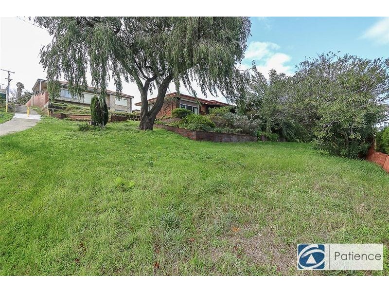 18 Wardong Place, Wanneroo WA 6065