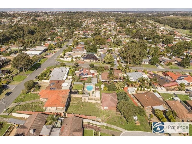 18 Wardong Place, Wanneroo WA 6065