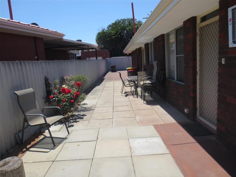 16 Coatelan Drive, Stirling WA 6021