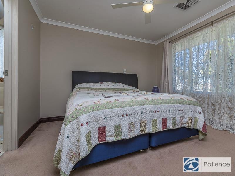 19 Glenfine Way, Carramar WA 6031