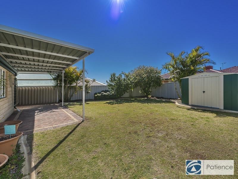 19 Glenfine Way, Carramar WA 6031