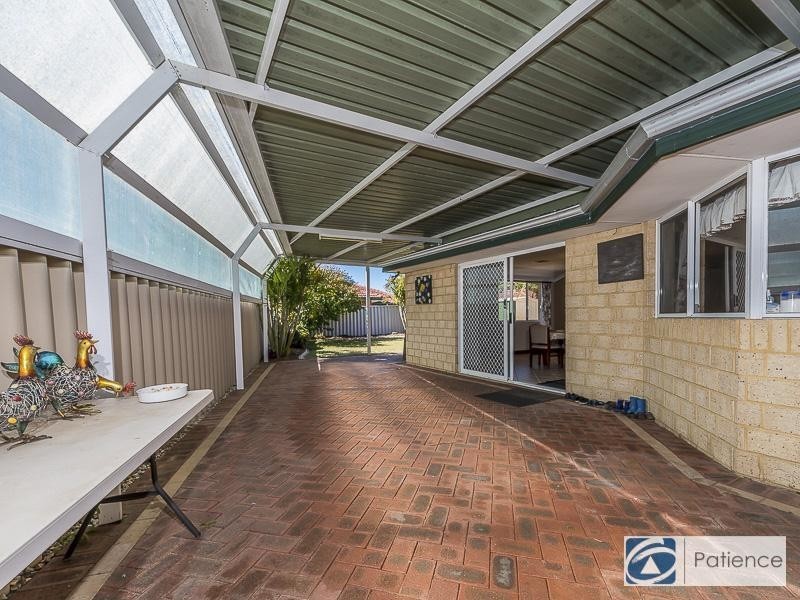 19 Glenfine Way, Carramar WA 6031