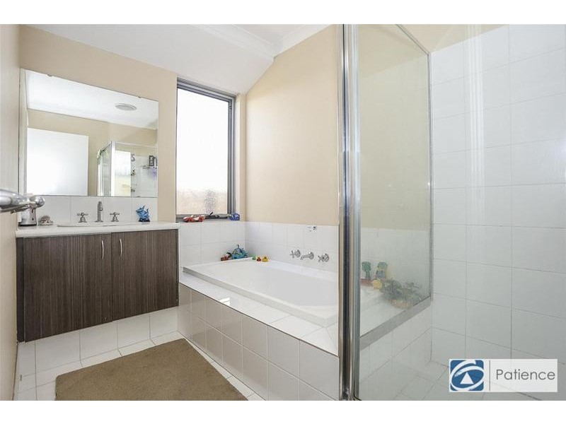 9 Coot Way, Tapping WA 6065