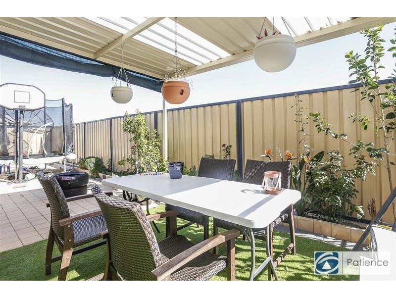 9 Coot Way, Tapping WA 6065