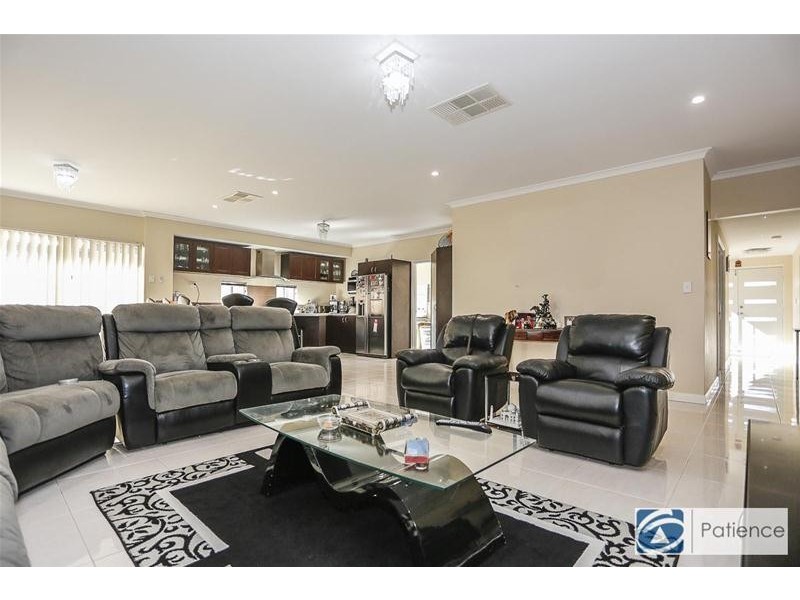 9 Coot Way, Tapping WA 6065