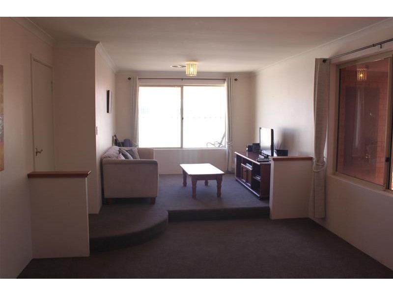 8 Katrine Crescent, Joondalup WA 6027