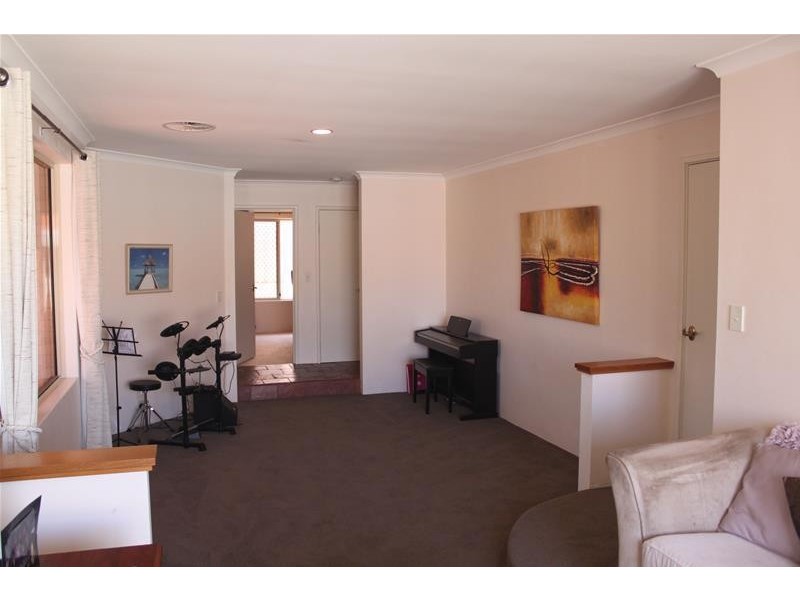 8 Katrine Crescent, Joondalup WA 6027