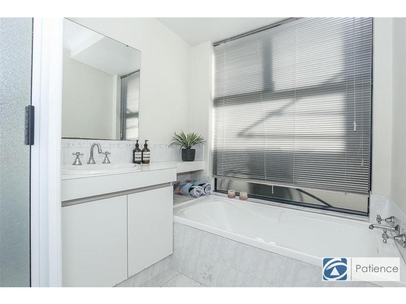 26 Royal Scot Loop, Currambine WA 6028