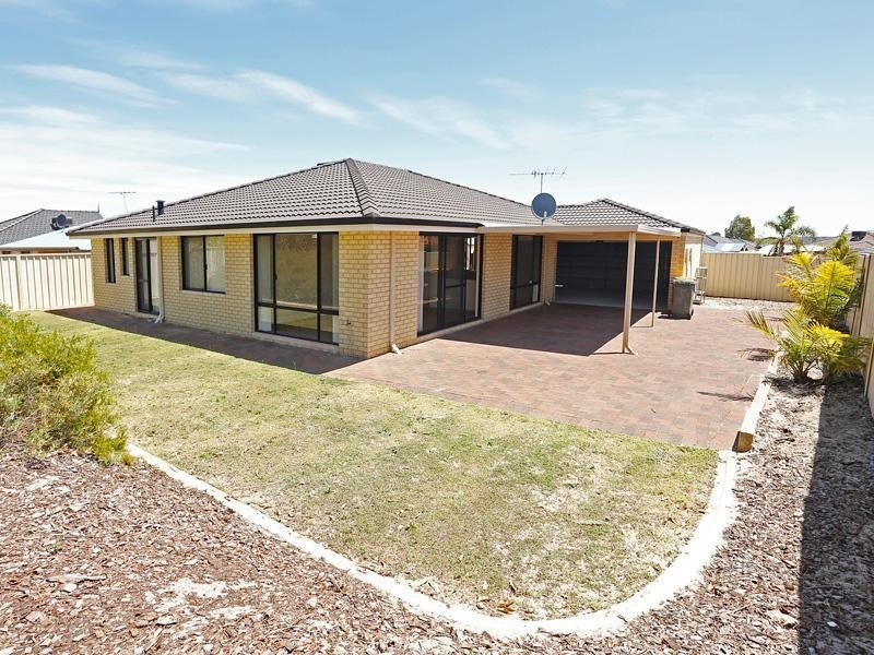 1 Allanbi Circle, Carramar WA 6031