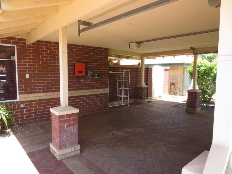 8 Tarbolton Gardens, Kinross WA 6028