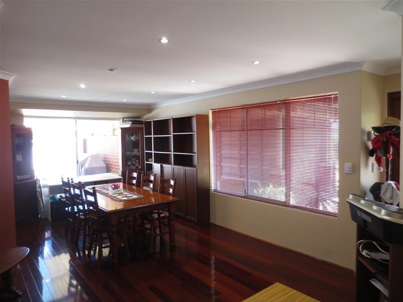 8 Tarbolton Gardens, Kinross WA 6028