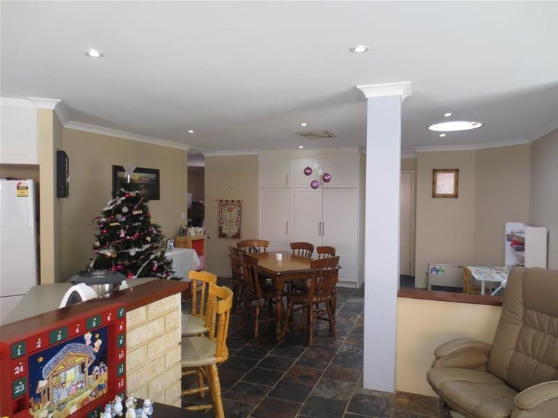 8 Tarbolton Gardens, Kinross WA 6028