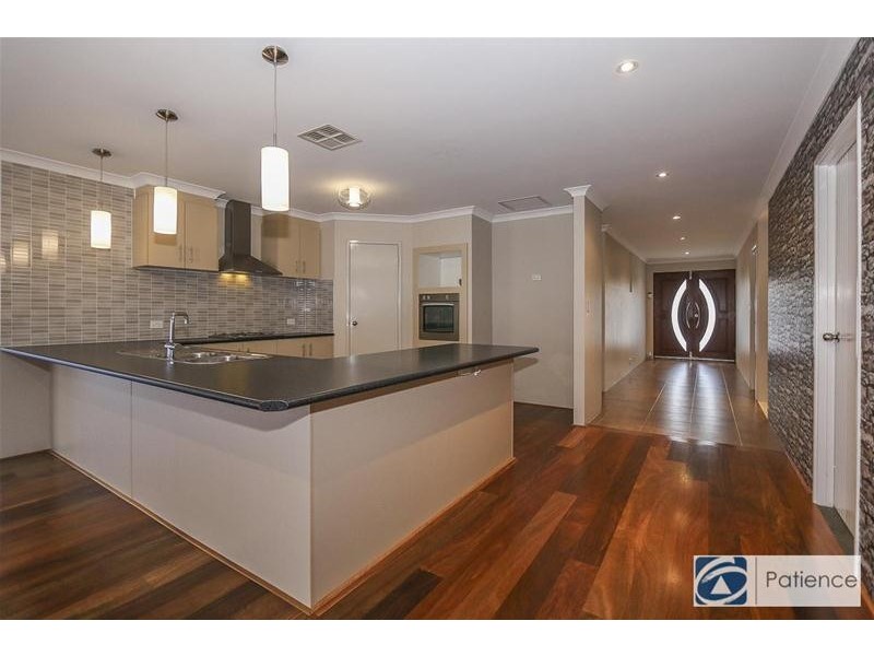 5 Helmsdale Loop, Butler WA 6036