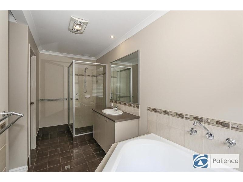 5 Helmsdale Loop, Butler WA 6036