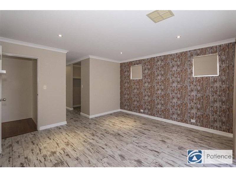 5 Helmsdale Loop, Butler WA 6036