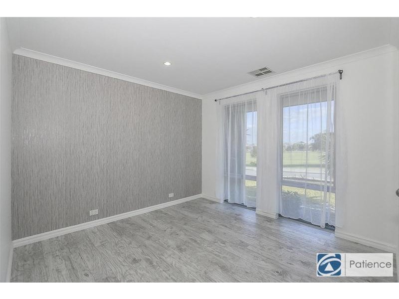 5 Helmsdale Loop, Butler WA 6036