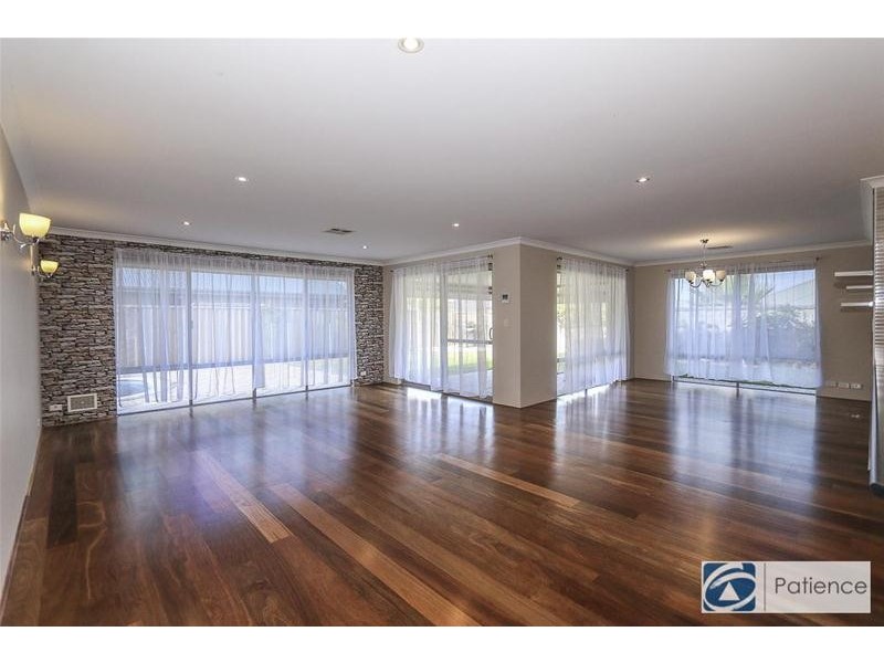 5 Helmsdale Loop, Butler WA 6036