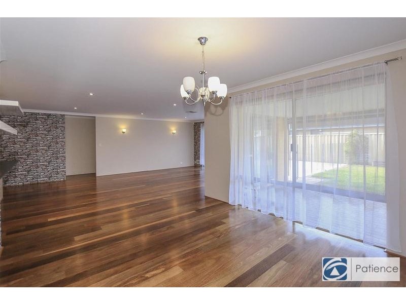 5 Helmsdale Loop, Butler WA 6036