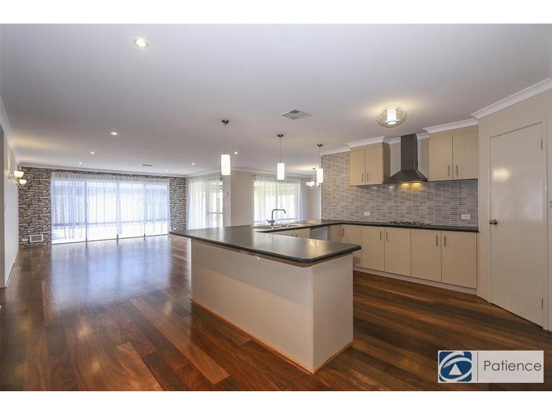 5 Helmsdale Loop, Butler WA 6036