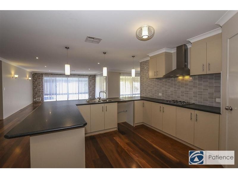 5 Helmsdale Loop, Butler WA 6036