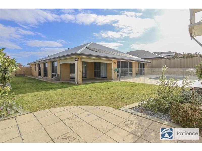 5 Helmsdale Loop, Butler WA 6036