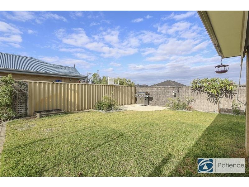 5 Helmsdale Loop, Butler WA 6036
