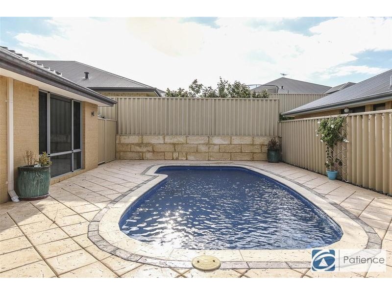 5 Helmsdale Loop, Butler WA 6036