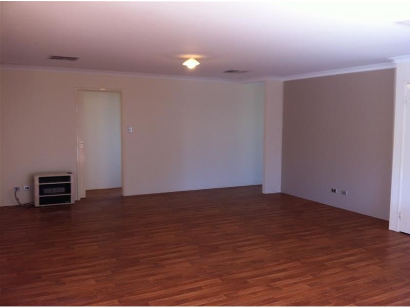 3 Robur Way, Banksia Grove WA 6031