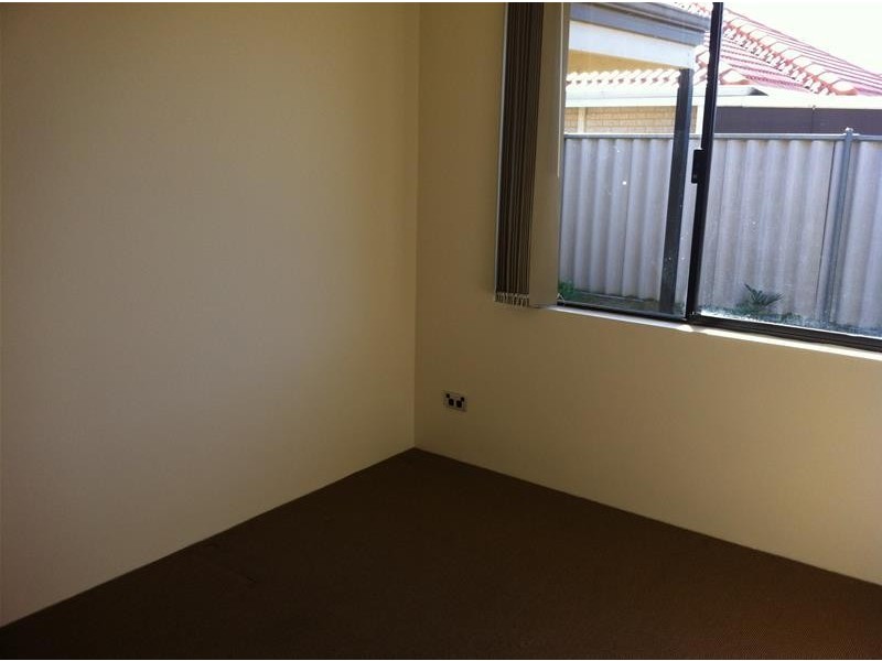 3 Robur Way, Banksia Grove WA 6031