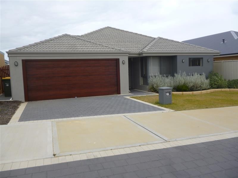 32 Bluewater Drive, Alkimos WA 6038