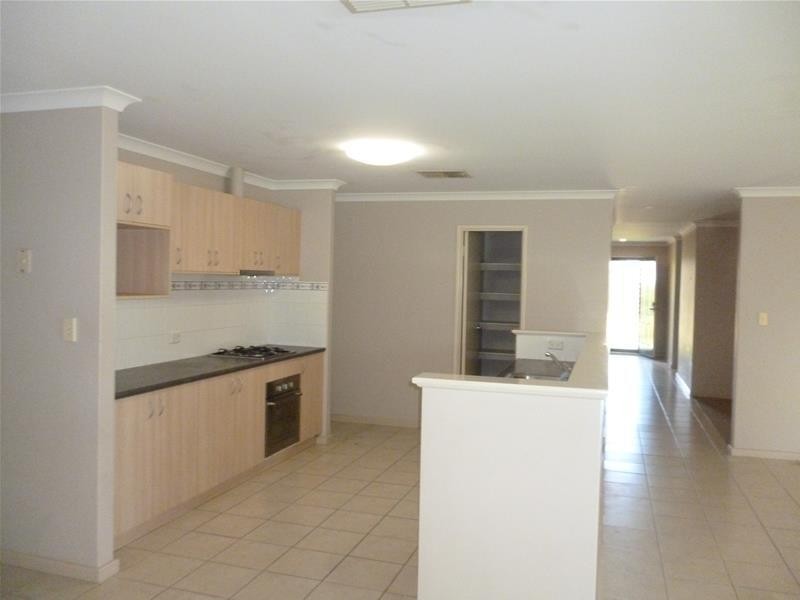 5 Alderley Close, Ellenbrook WA 6069