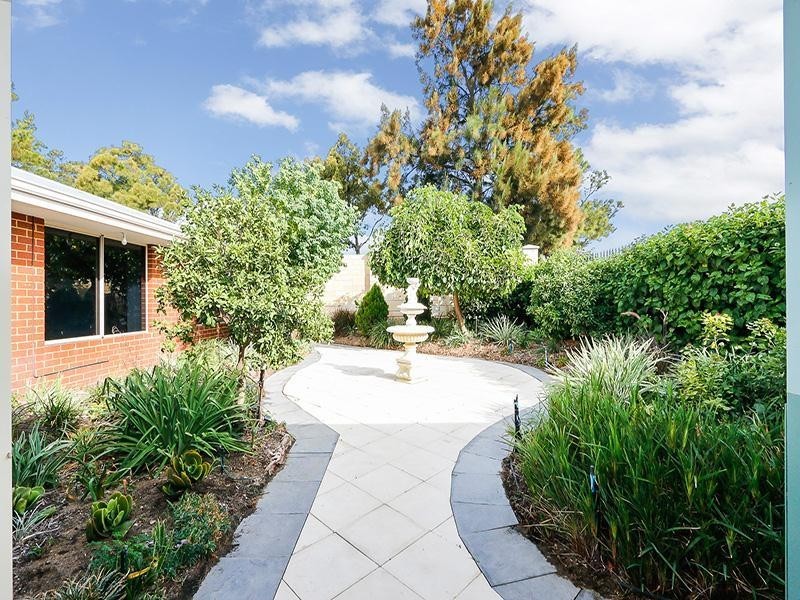 14 Lindeman Heights, Ridgewood WA 6030